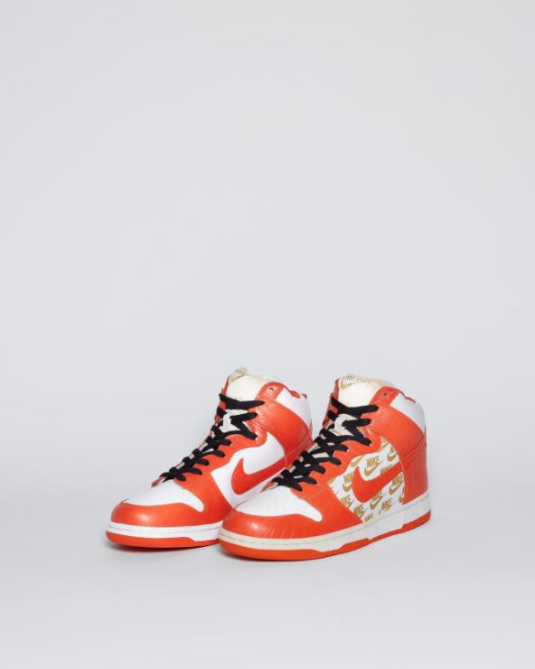 Supreme x Nike SB Dunk High tenisice