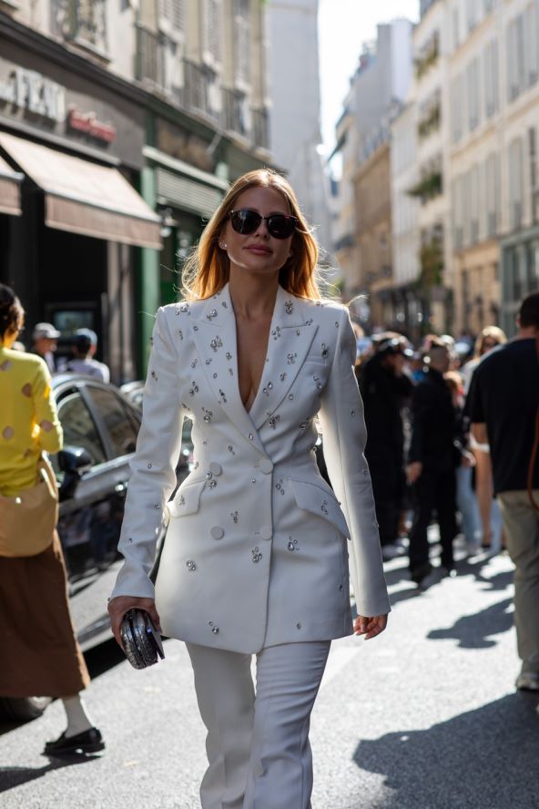 Street style ideje kako nositi blejzere i jakne jesen 2023