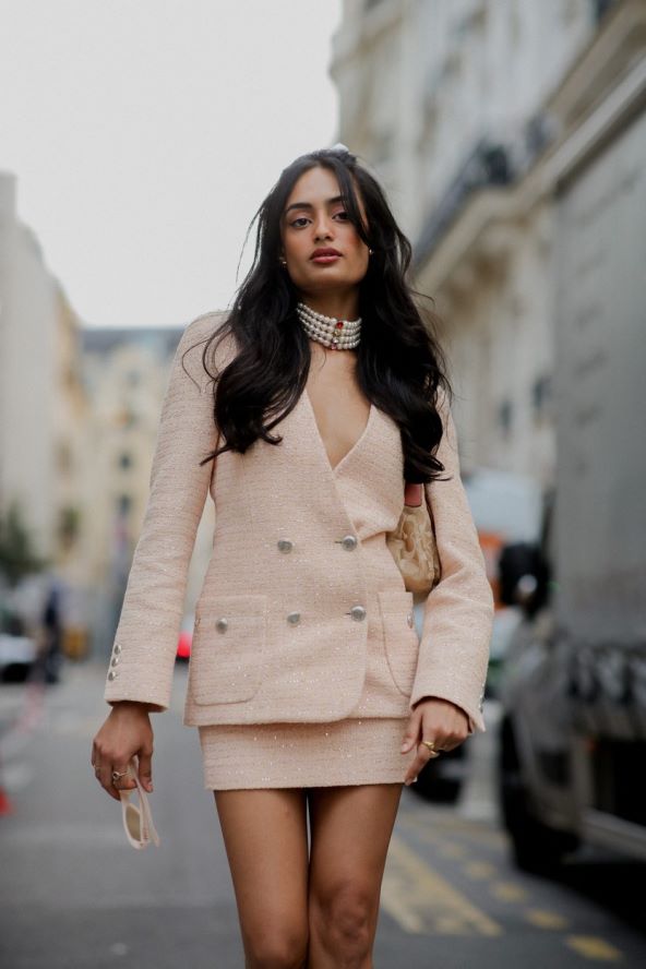 Street style ideje kako nositi blejzere i jakne jesen 2023
