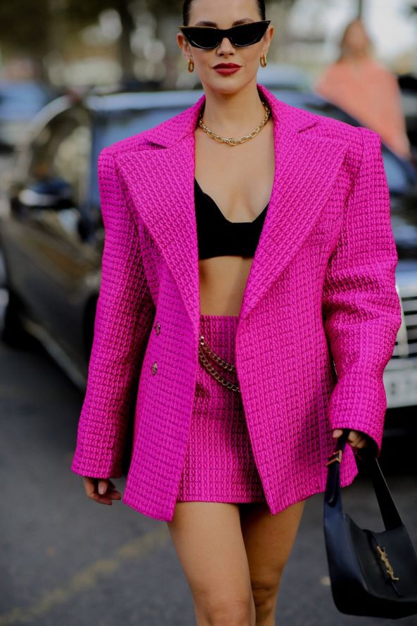 Street style ideje kako nositi blejzere i jakne jesen 2023