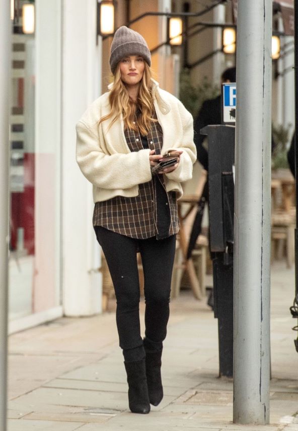 Modni stil Rosie Huntington-Whiteley nosi tihi luksuz