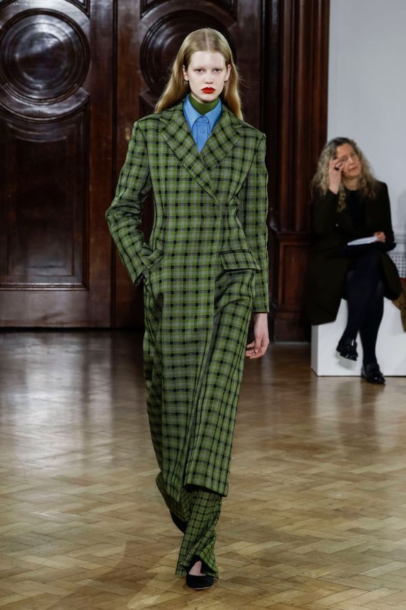 Tartan i karirani uzorci modni trend za blagdane 2023