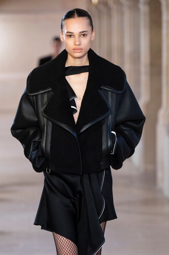 Trendi shearling zimske jakne Victoria Beckham kolekcija jesen 2023