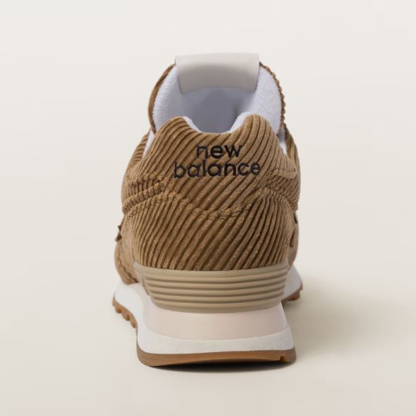 Trendi model tenisica New Balance x Miu Miu 574 jesen 2023