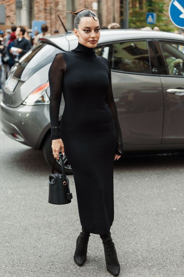 Street style inspiracija kako nositi suknju i čizme