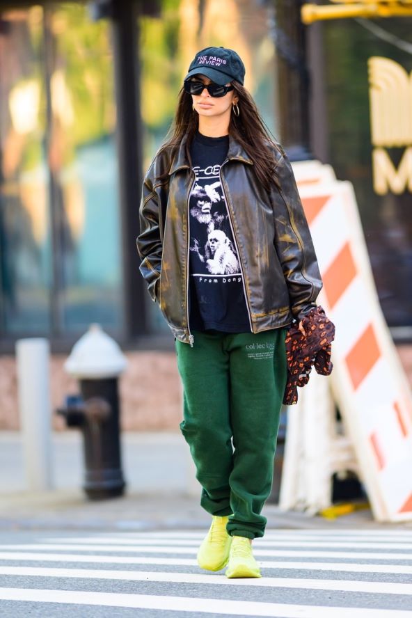 15 modnih kombinacija Emily Ratajkowski street style jesen 2023