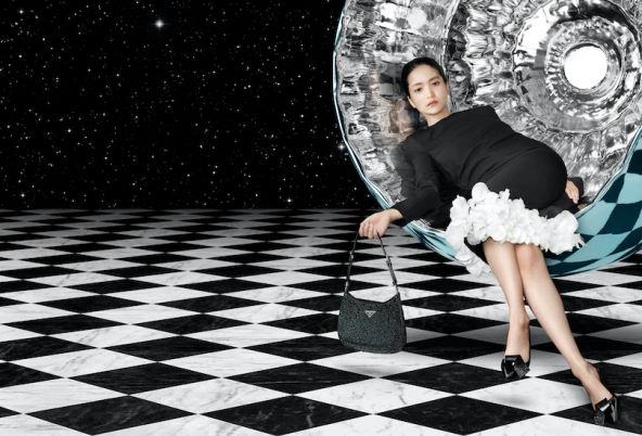 Prada predstavila blagdansku kolekciju zima 2023
