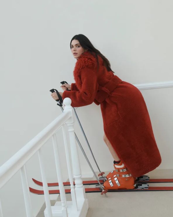 Kendall Jenner zaštitno lice Jacquemus blagdanske kampanje zima 2023