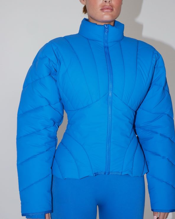 Nova kolekcija Kylie Jenner s puffer jaknama