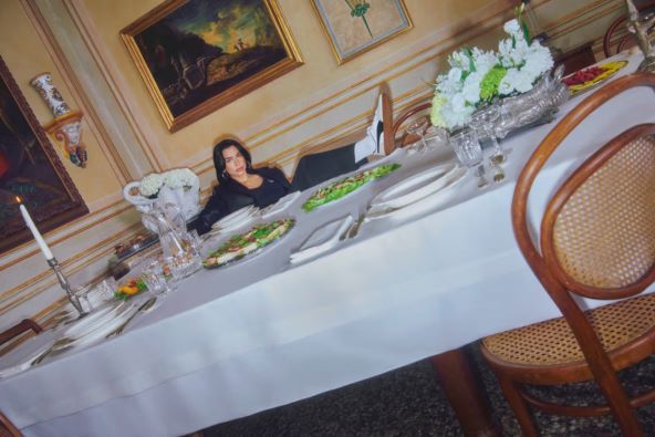Dua Lipa odlična kampanja za tenisice Puma Palermo
