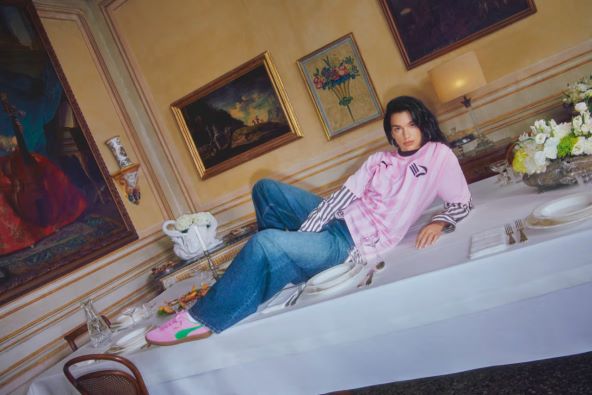 Dua Lipa odlična kampanja za tenisice Puma Palermo