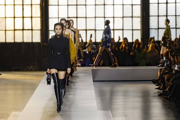 Gucci kolekcija jesen 2024 boje i kaputi