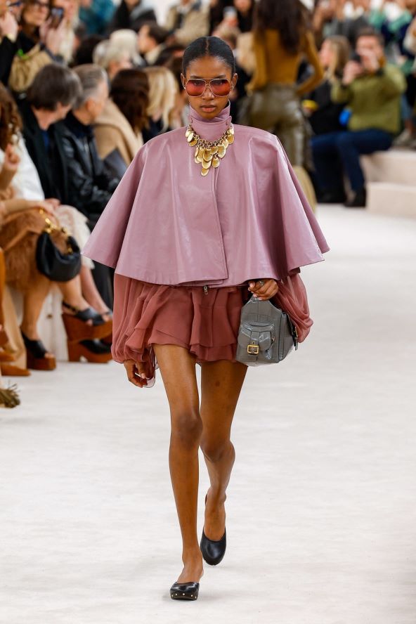 Modni debi Chemene Kamali za Chloe na Tjednu mode u Parizu