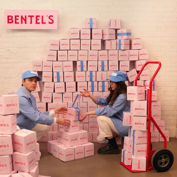 Omiljena kutija iz filma The Grand Budapest Hotel dostupna i kao torbica
