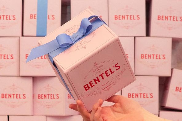 Omiljena kutija iz filma The Grand Budapest Hotel dostupna i kao torbica