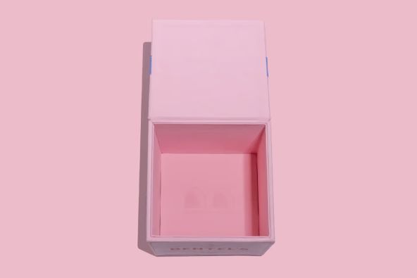 Omiljena kutija iz filma The Grand Budapest Hotel dostupna i kao torbica