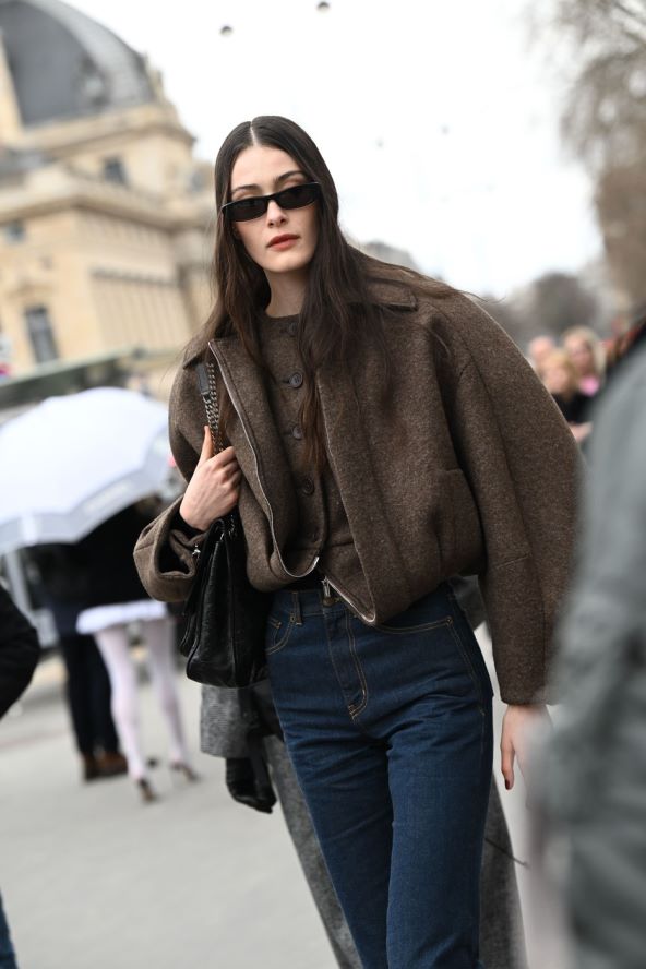 Pravokutne sunčane naočale su modni trend sezone