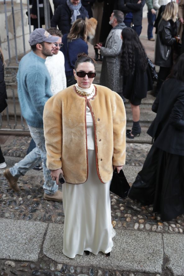 Pravokutne sunčane naočale su modni trend sezone
