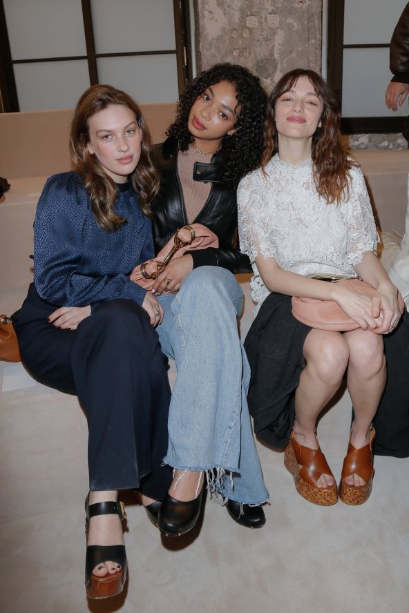 Chloe platforme i torbica s ringom su must have modni detalji