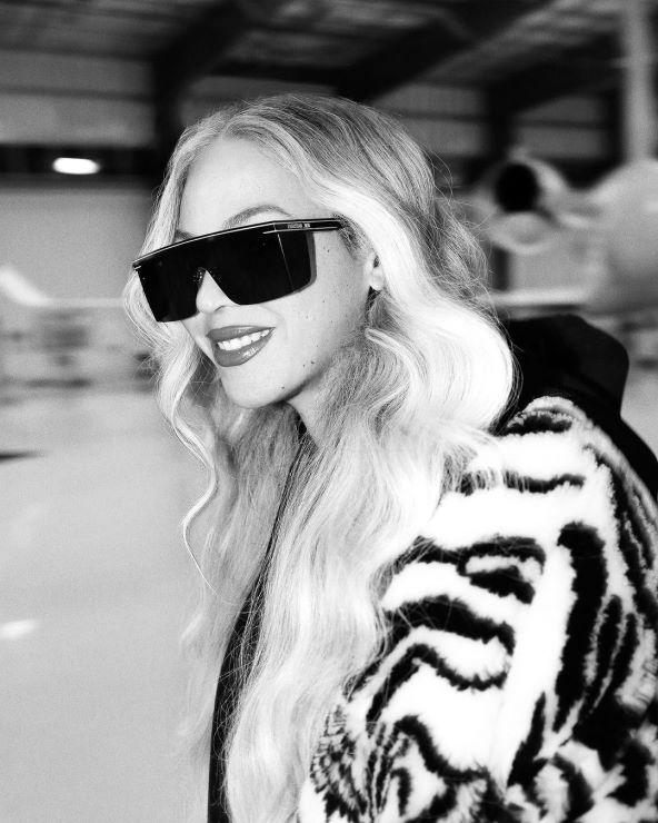 Beyonce u kaputu zebra uzorka