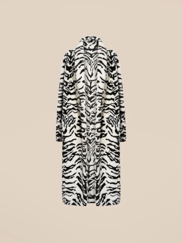 Beyonce u kaputu zebra uzorka