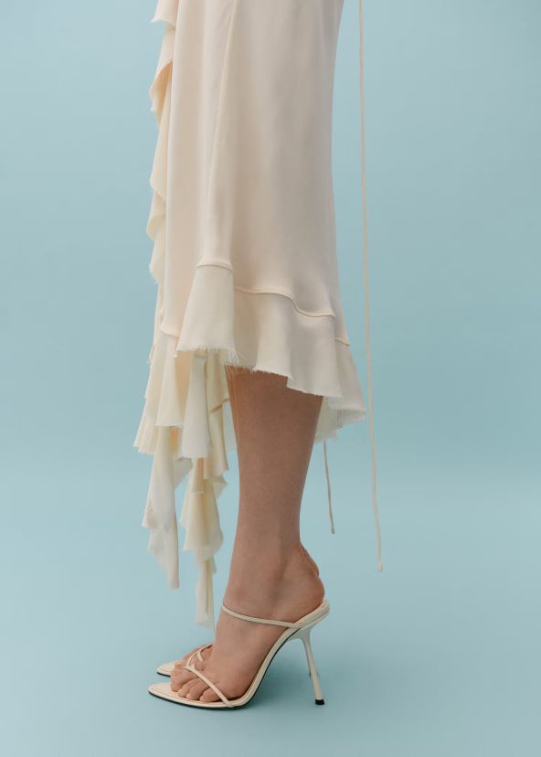 Stigla je Victoria Beckham x Mango kolekcija