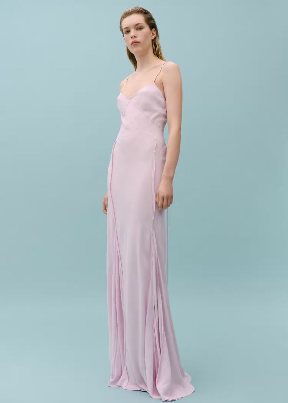 Stigla je Victoria Beckham x Mango kolekcija