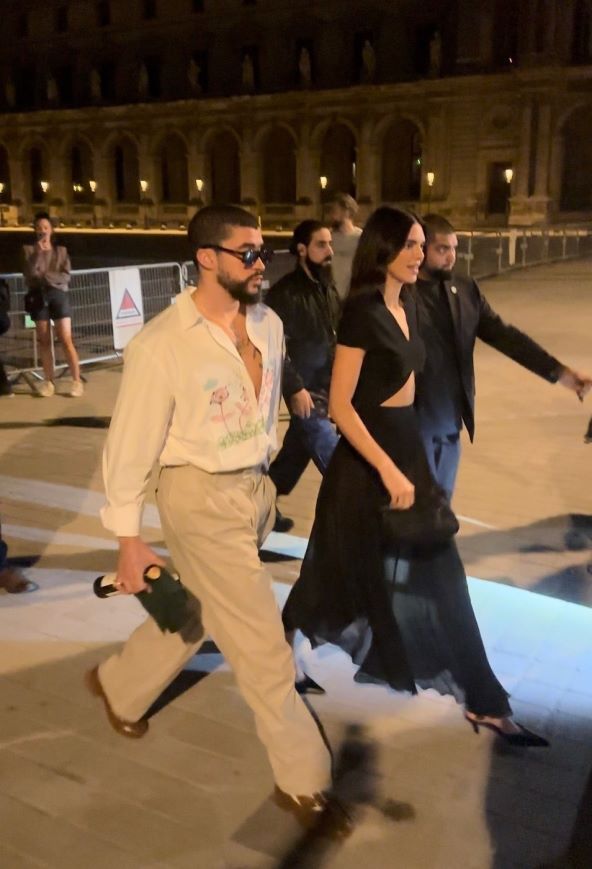 Kendall Jenner i Bad Bunny su fashion par sezone