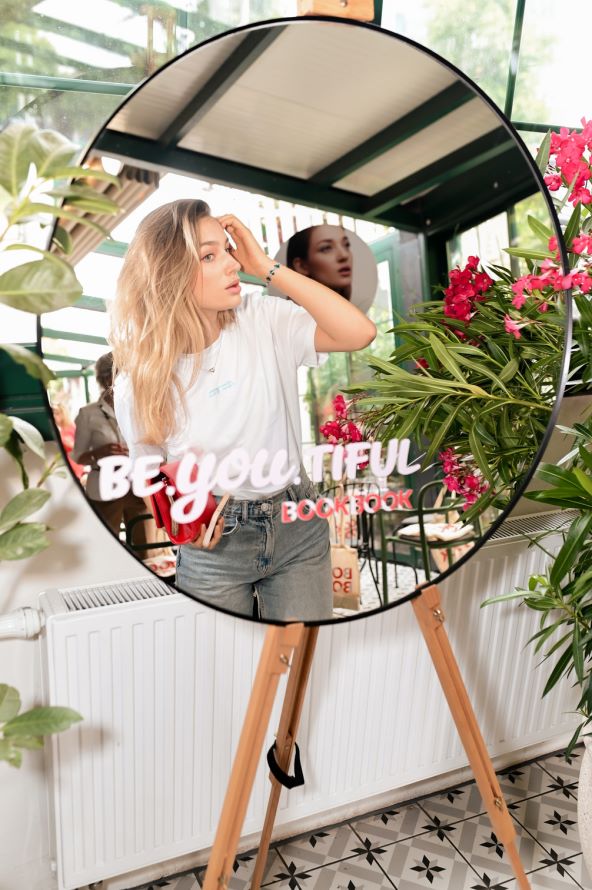 Lookbook okupio legende beauty scene u Hrvatskoj