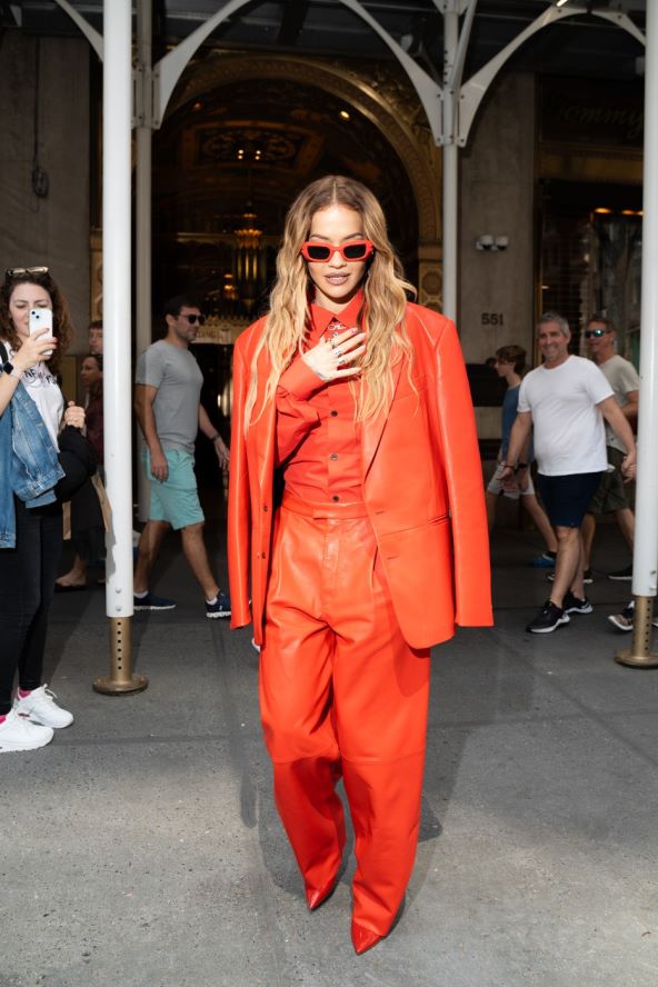 Rita Ora u 5 odličnih crvenih modnih izdanja