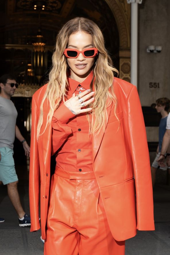 Rita Ora u 5 odličnih crvenih modnih izdanja