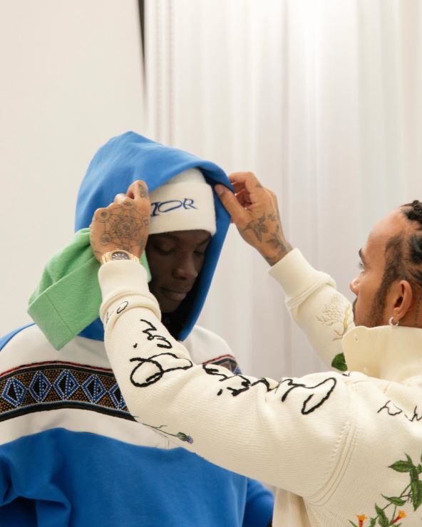 Lewis Hamilton slavni vozač Formule 1 je dizajnirao kolekciju za Dior