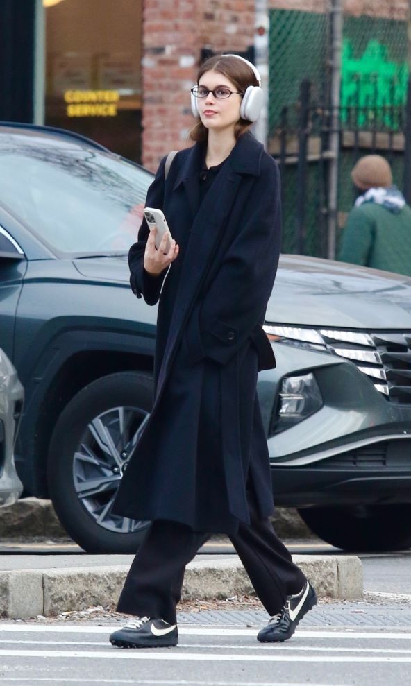 Kaia Gerber i Jeremy Allen White nose Bode x Nike Astro Grabber tenisice