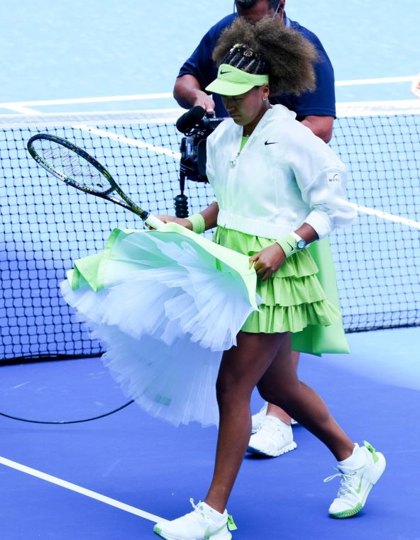 Tenisačica Naomi Osaka oduševila modom na terenima US Opena