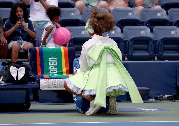 Tenisačica Naomi Osaka oduševila modom na terenima US Opena