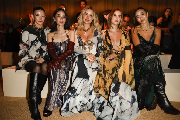 Modna kuća Roberto Cavalli održala prvu reviju nakon smrti velikog dizajnera