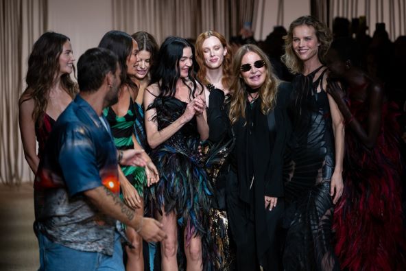 Modna kuća Roberto Cavalli održala prvu reviju nakon smrti velikog dizajnera