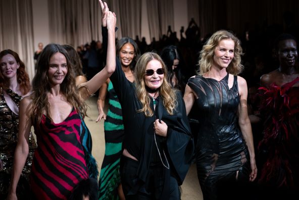 Modna kuća Roberto Cavalli održala prvu reviju nakon smrti velikog dizajnera