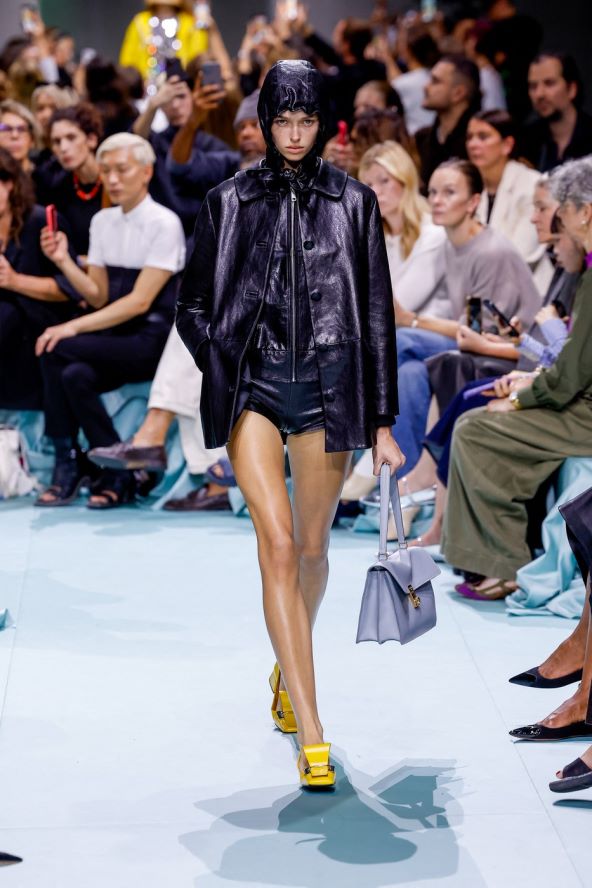 Prada održala reviju za proljeće 2025 u sklopu Tjedna mode u Milanu