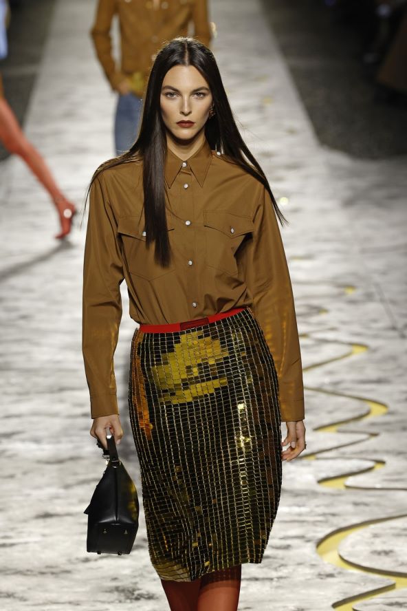 Gigi Hadid na Tjednu mode u Milanu nosila reviju za Versace