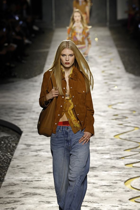 Gigi Hadid na Tjednu mode u Milanu nosila reviju za Versace