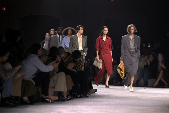 Odlična revija talijanske modne kuće Bottega Veneta u Milanu