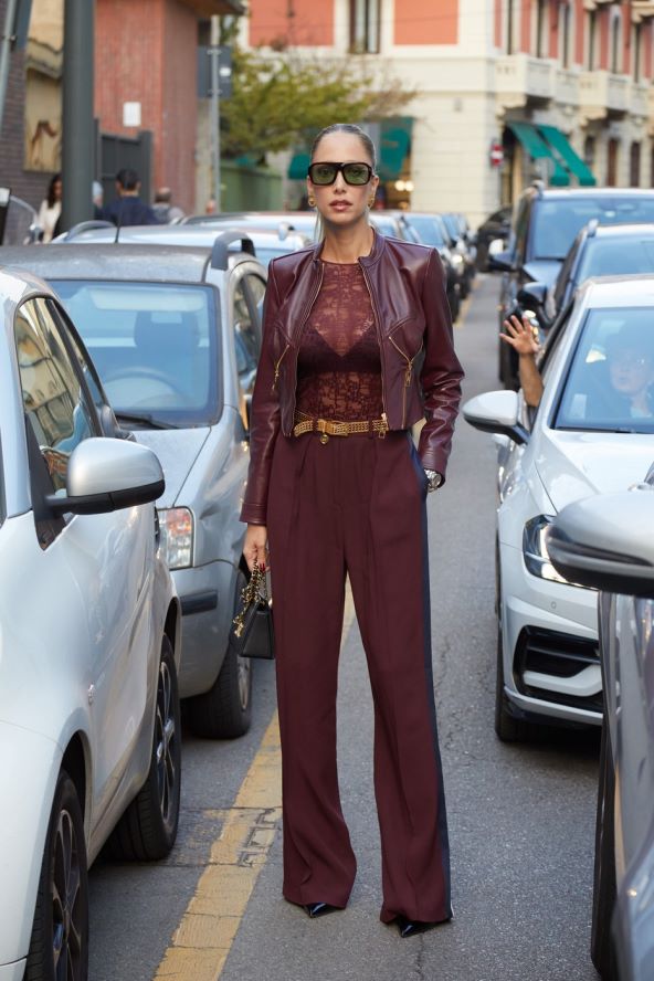 Burgundy boja street style Milano 2024