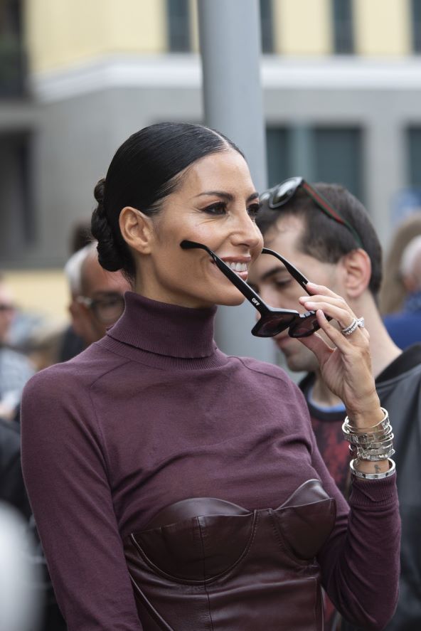 Burgundy boja street style Milano 2024