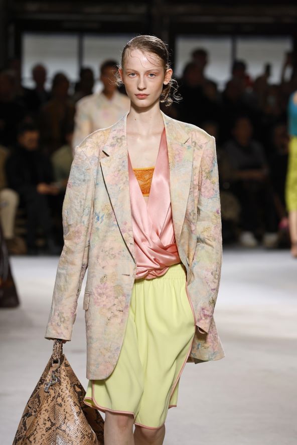 U Parizu je predstavljena nova kolekcija modne kuće Dries Van Noten