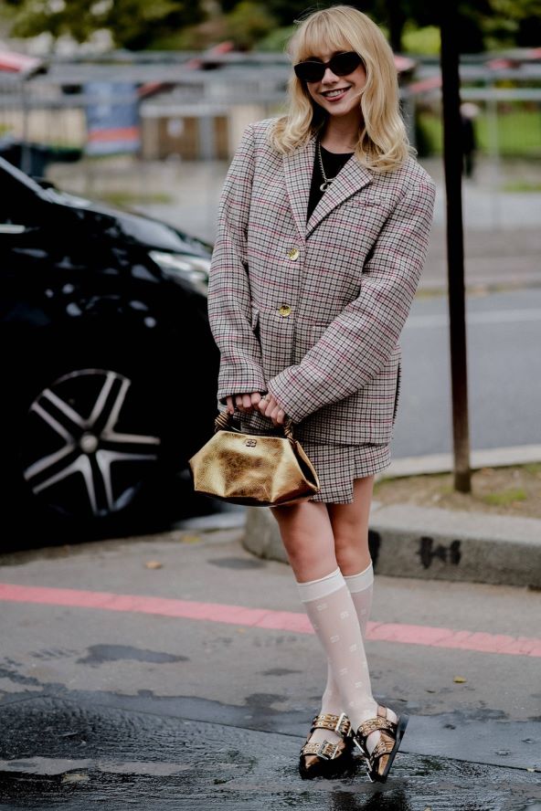 Street style mode s ulica Pariza za jesen 2024