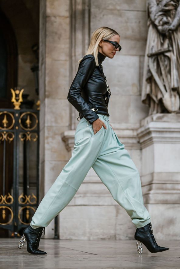 Street style mode s ulica Pariza za jesen 2024