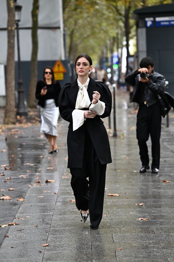Street style mode s ulica Pariza za jesen 2024