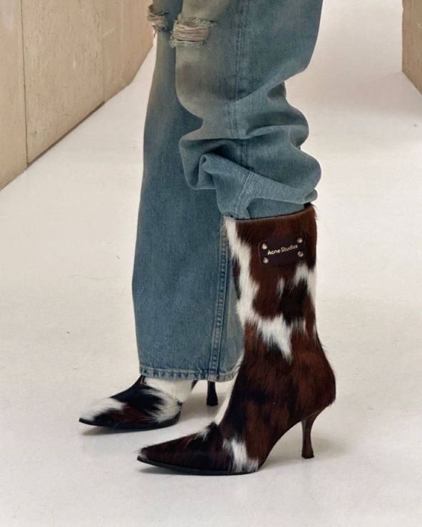 Cow print je modni trend za jesen 2024