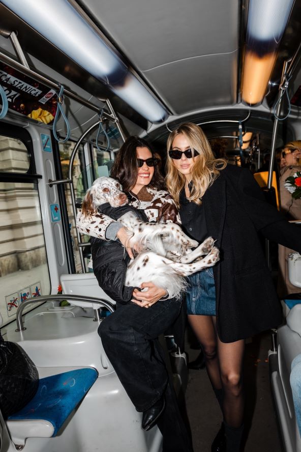 Modna revija u tramvaju koji je prolazio Zagrebom
